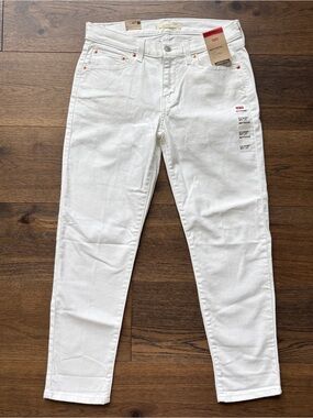 NWT Levi's Women's Boyfriend Relaxed Tapered Pants Jeans Black Sz 27/ 4 Short